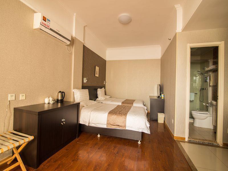 Qingdao Fu Yong Hotel Exterior foto
